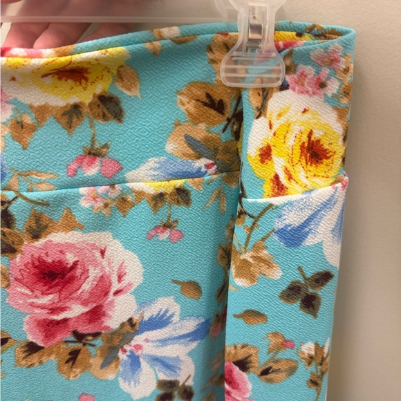 Custom made outfit - Picture 9 of 9